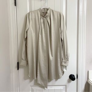 Touché Privé Satin Blouse with Brooch Detail – Size 36 (US Small/Medium)